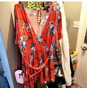 NWT FOREVER 21 RED FLORAL ROMPER 3X